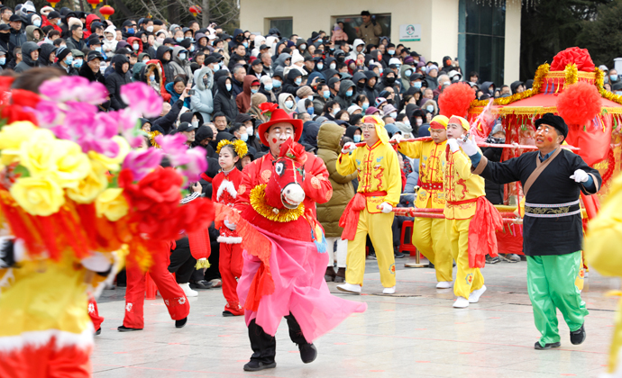 Jincheng: Lantern Festival Folklore Exhibition Lights Up the Festive Atmosphere
